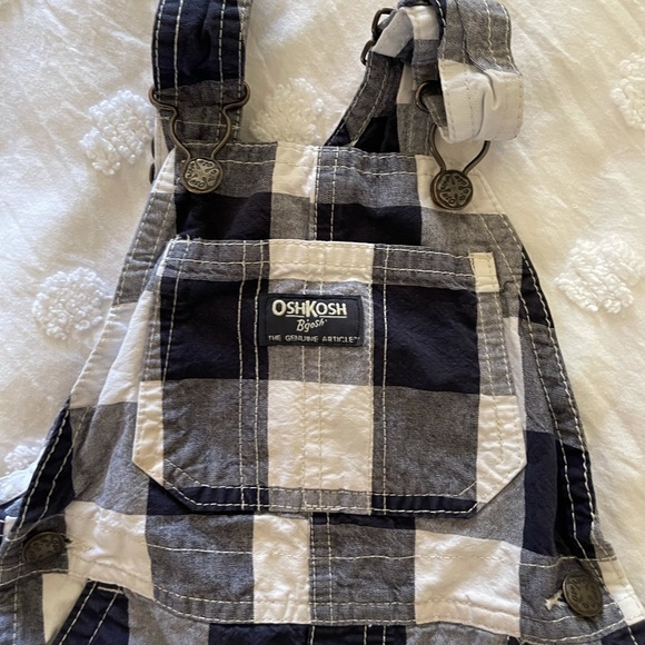 Oshkosh overalls checkered short blue and white. - Picture 4 of 6